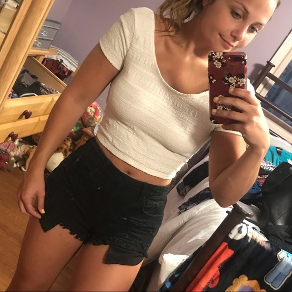 Crop top - Picture 3 of 4